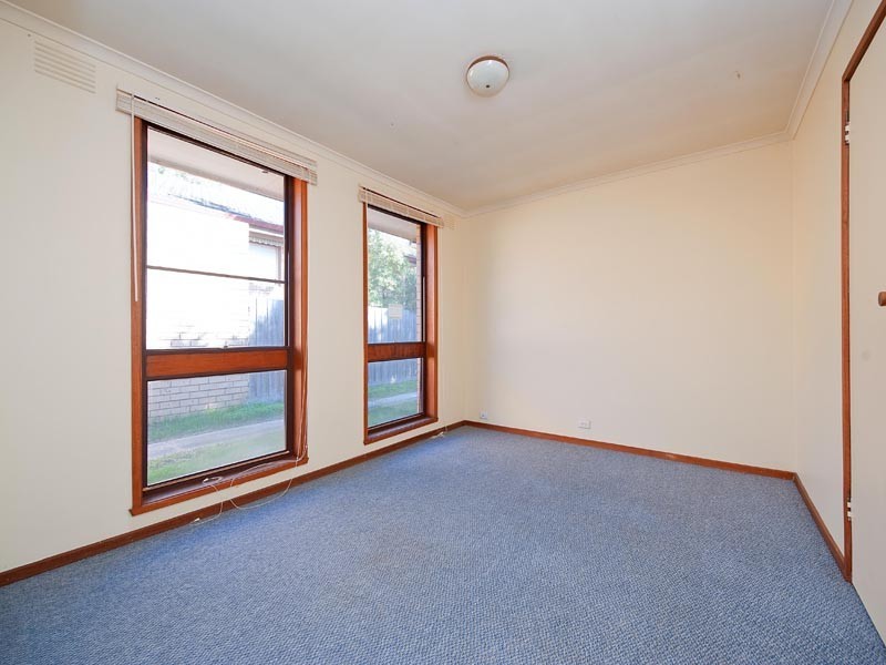 7A & 7B Banks Road, Cranbourne VIC 3977