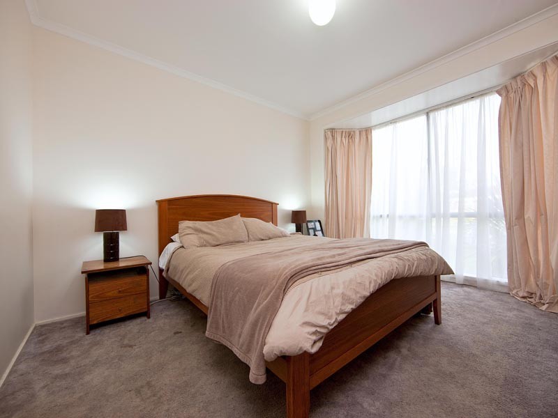 15 Greenslopes Drive, Carrum Downs VIC 3201