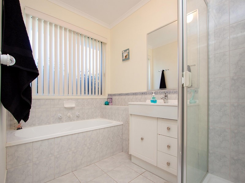 10 Lady Penrhyn Close, Cranbourne VIC 3977