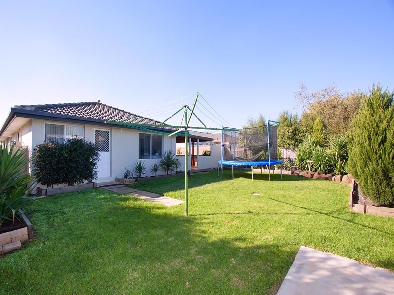 10 Lady Penrhyn Close, Cranbourne VIC 3977