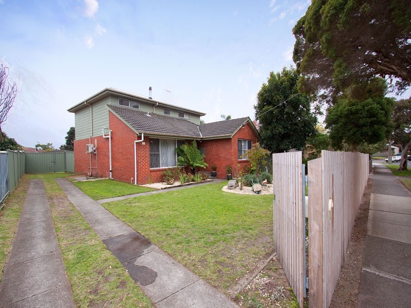 7 Moreton Street, Frankston North VIC 3200