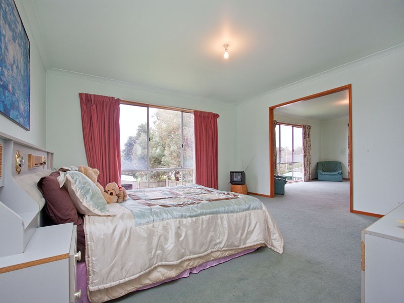 7 Moreton Street, Frankston North VIC 3200