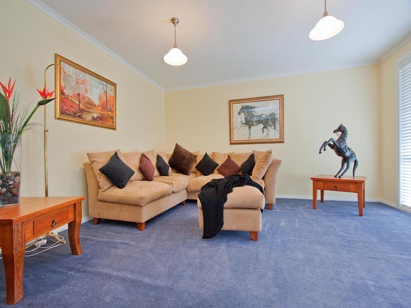15 Wicklow Drive, Cranbourne VIC 3977