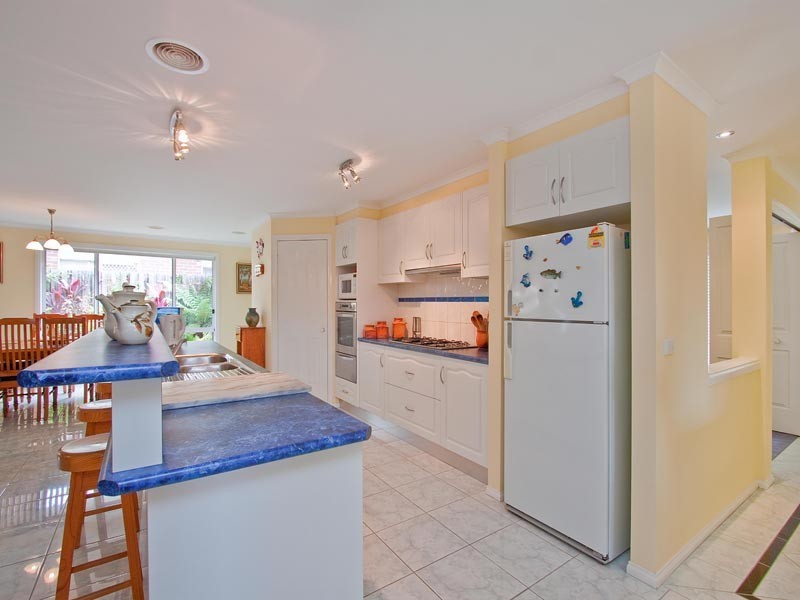 15 Wicklow Drive, Cranbourne VIC 3977