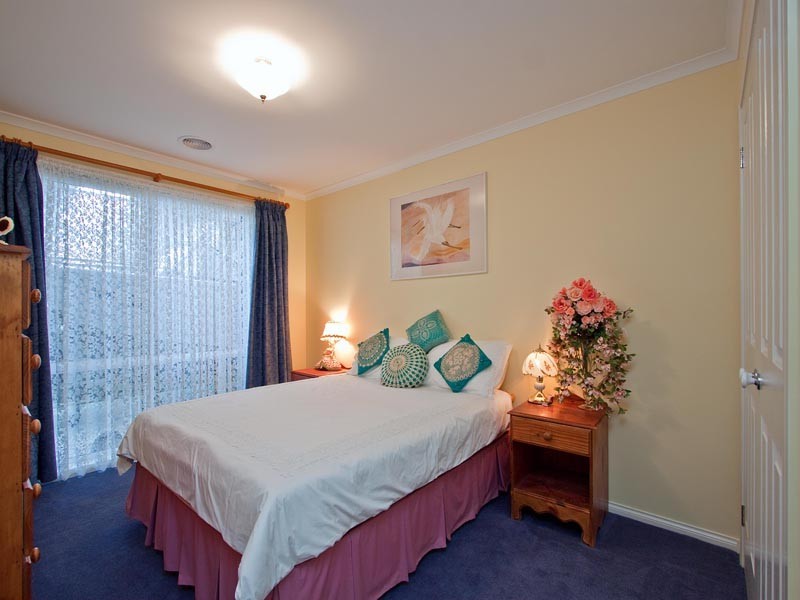 15 Wicklow Drive, Cranbourne VIC 3977