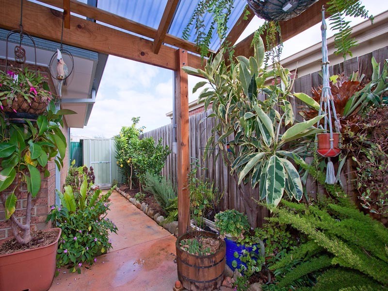 15 Wicklow Drive, Cranbourne VIC 3977