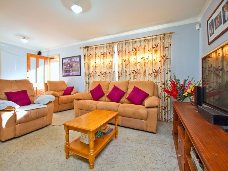 23 Elcan Avenue, Cranbourne VIC 3977