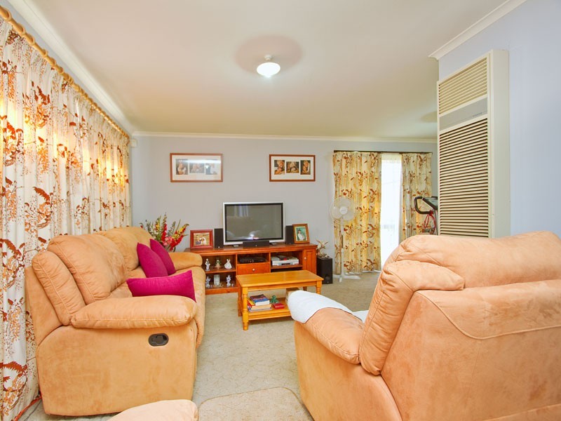 23 Elcan Avenue, Cranbourne VIC 3977