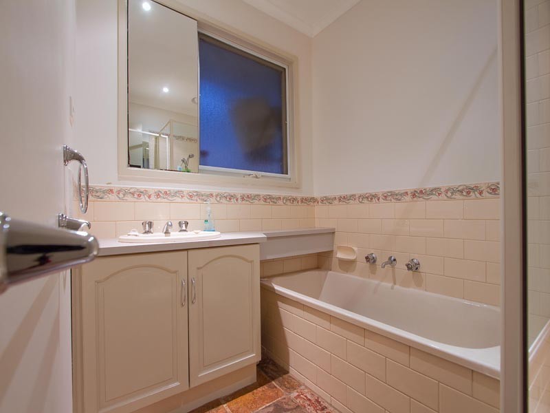 19 Quamby Avenue, Frankston VIC 3199
