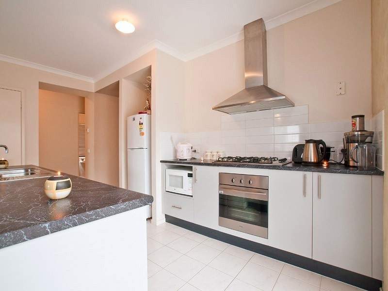 52 Ferndown Drive, Cranbourne VIC 3977