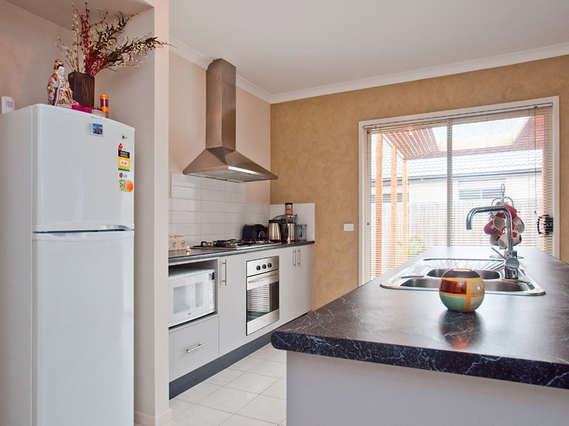 52 Ferndown Drive, Cranbourne VIC 3977