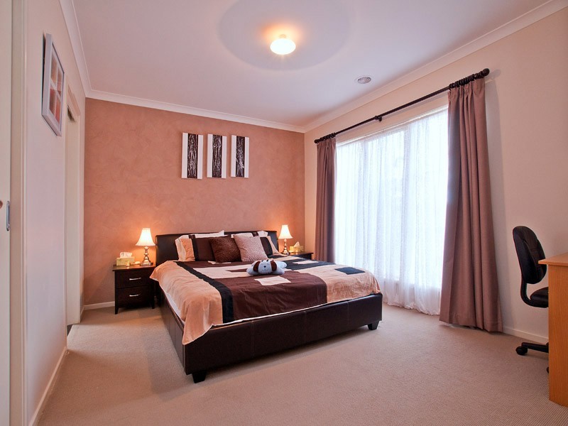 52 Ferndown Drive, Cranbourne VIC 3977