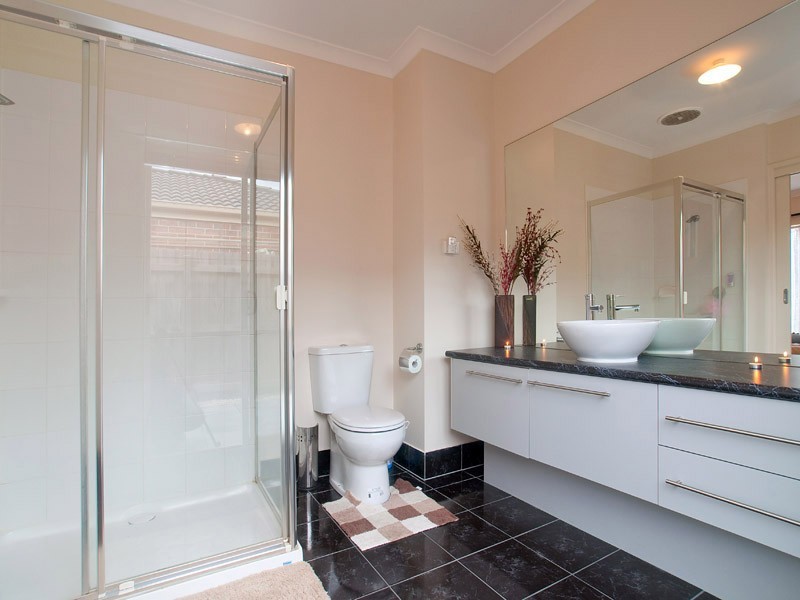 52 Ferndown Drive, Cranbourne VIC 3977