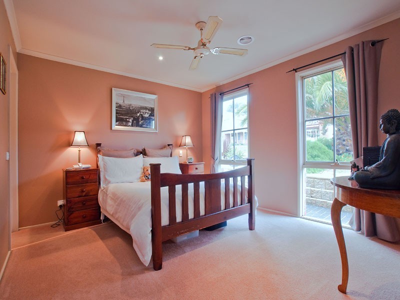 11 Trafalgar Square, Frankston South VIC 3199