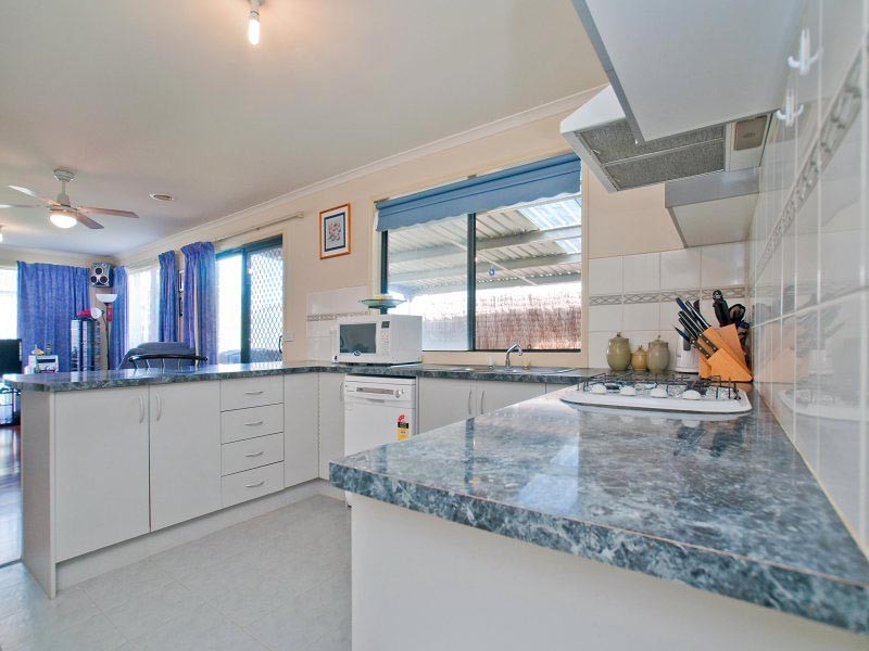 27 Alberton Drive, Cranbourne VIC 3977