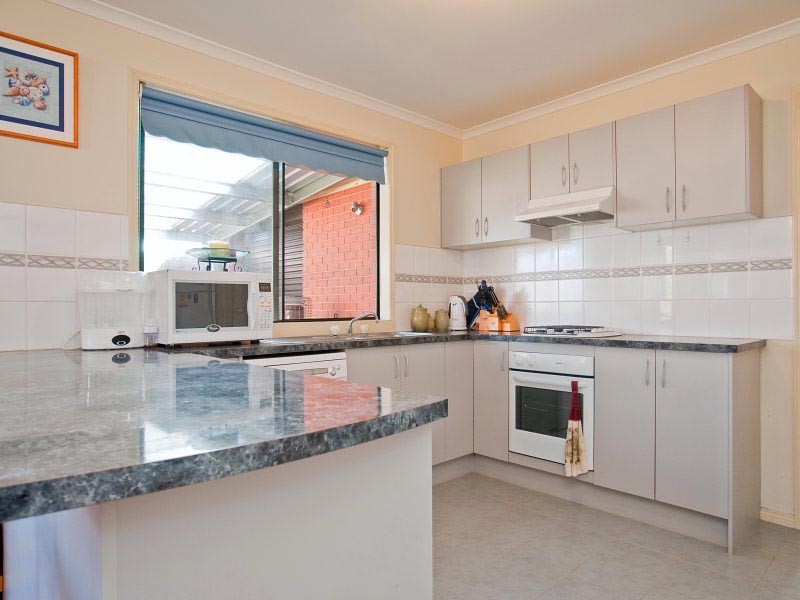 27 Alberton Drive, Cranbourne VIC 3977