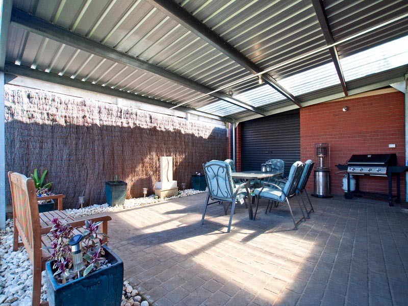 27 Alberton Drive, Cranbourne VIC 3977