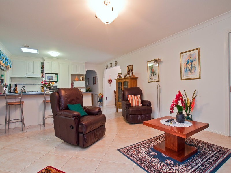 4 Little Acre Close, Langwarrin VIC 3910