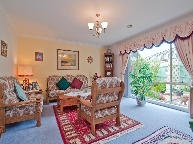 4 Little Acre Close, Langwarrin VIC 3910