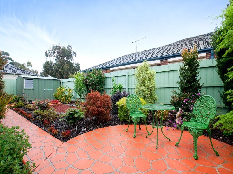 4 Little Acre Close, Langwarrin VIC 3910