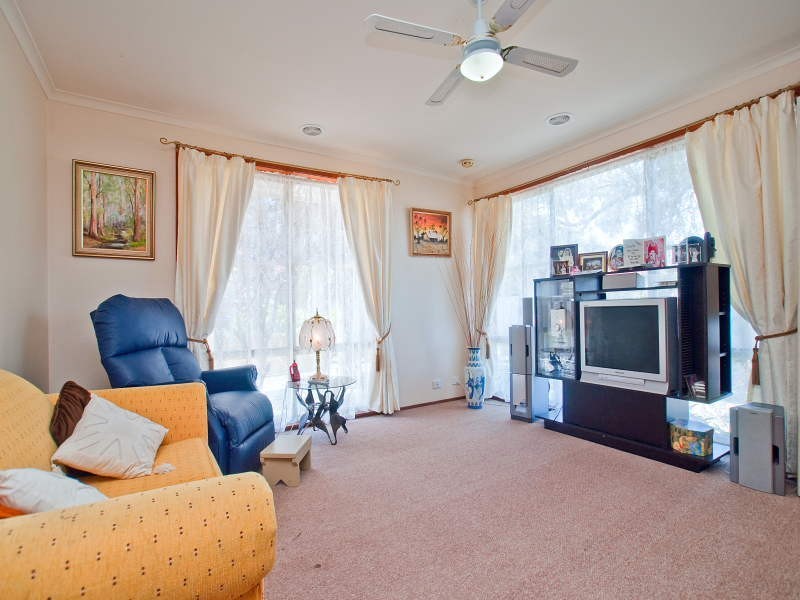 12 Pecan Court, Frankston North VIC 3200