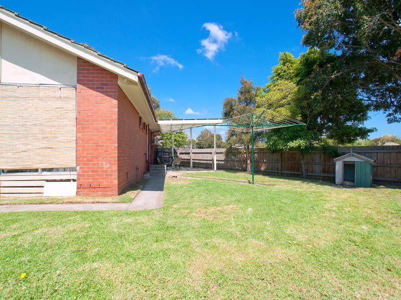 12 Pecan Court, Frankston North VIC 3200