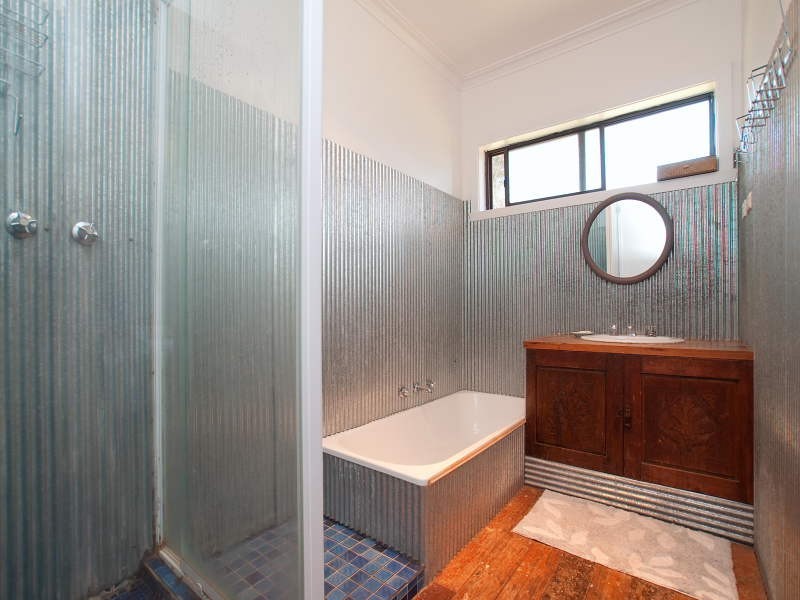 11 Emanuel Drive, Seaford VIC 3198