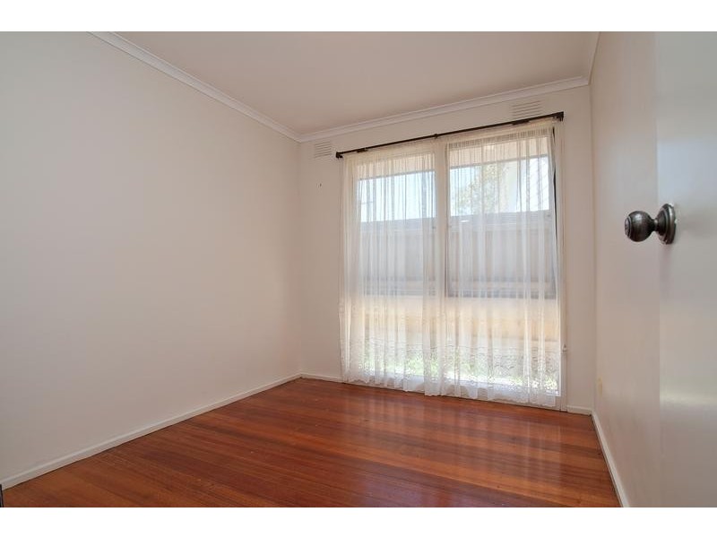 8 Owen Close, Frankston VIC 3199