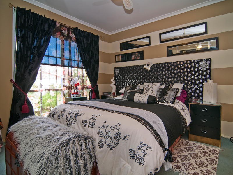 6 Knott Court, Langwarrin VIC 3910