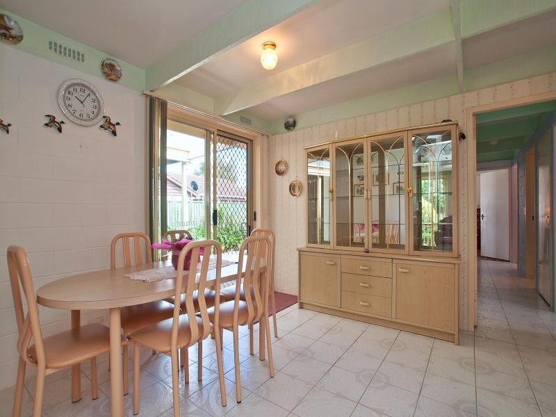 8 Elliott Street, Seaford VIC 3198