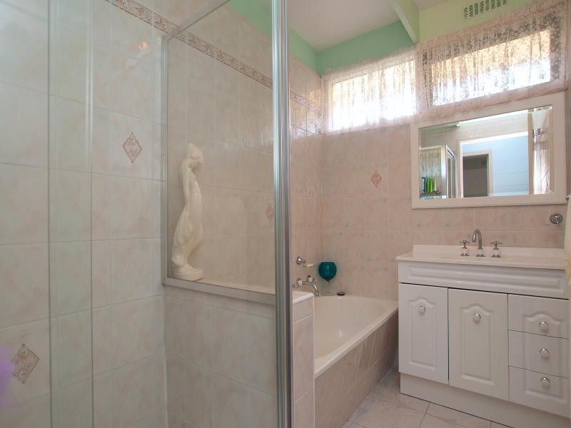 8 Elliott Street, Seaford VIC 3198