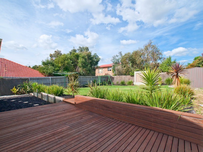 20 Poplar Grove, Langwarrin VIC 3910