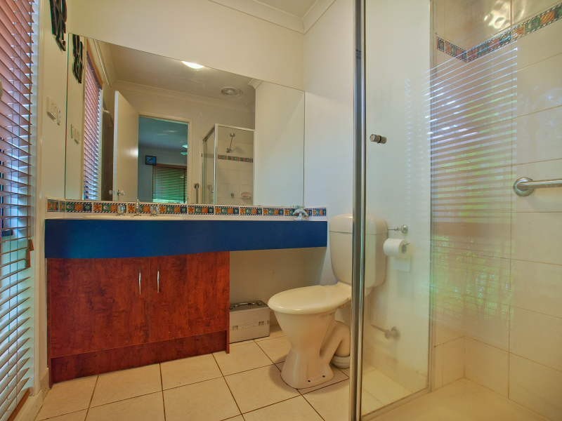 13 Glenora Way, Hampton Park VIC 3976