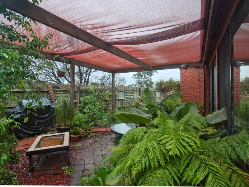 13 Glenora Way, Hampton Park VIC 3976