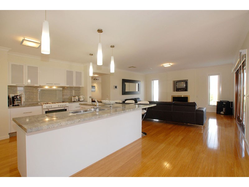 80 Broderick Road, Carrum Downs VIC 3201