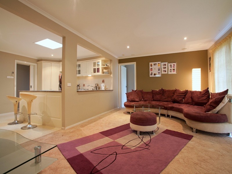 9 Chatswood Avenue, Langwarrin VIC 3910