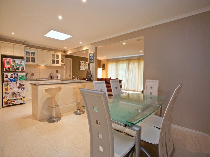 9 Chatswood Avenue, Langwarrin VIC 3910