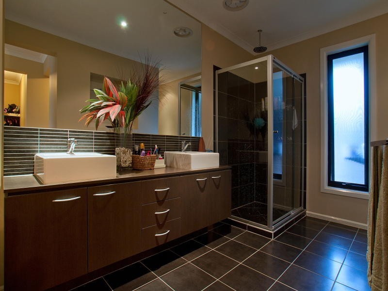 15 Broadstone Way, Cranbourne VIC 3977