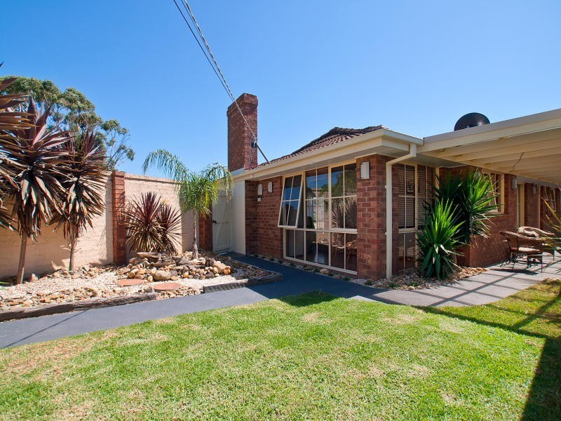 2 Ballymore Court, Frankston VIC 3199