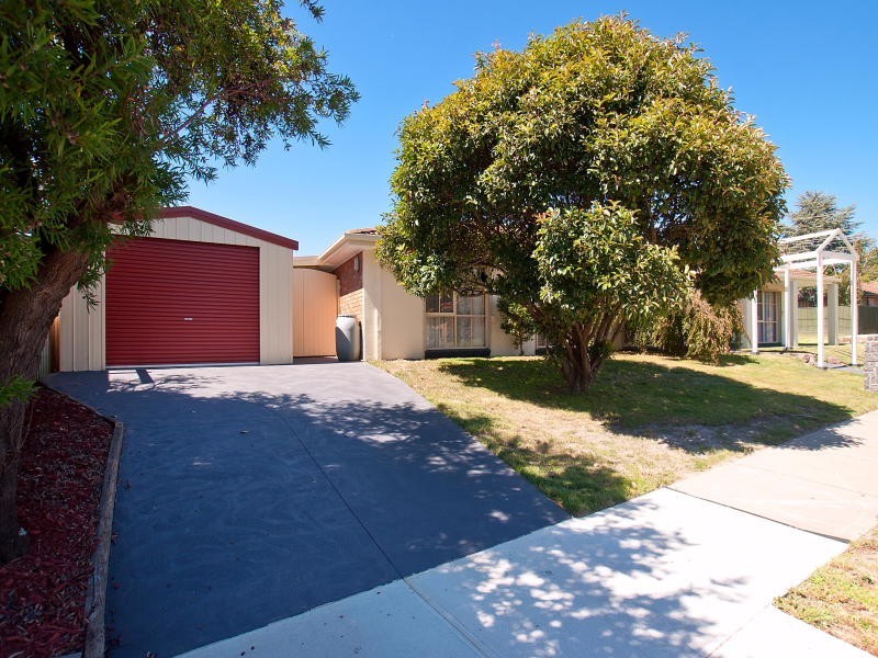 2 Ballymore Court, Frankston VIC 3199