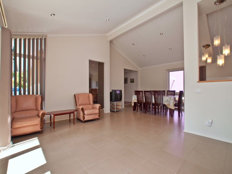 42 Maria Drive, Langwarrin VIC 3910