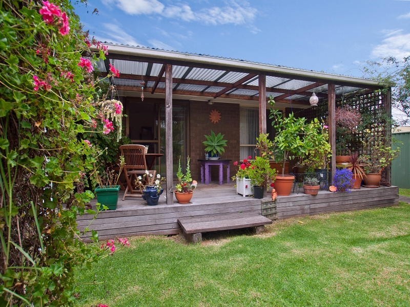 6 Elliott Street, Seaford VIC 3198