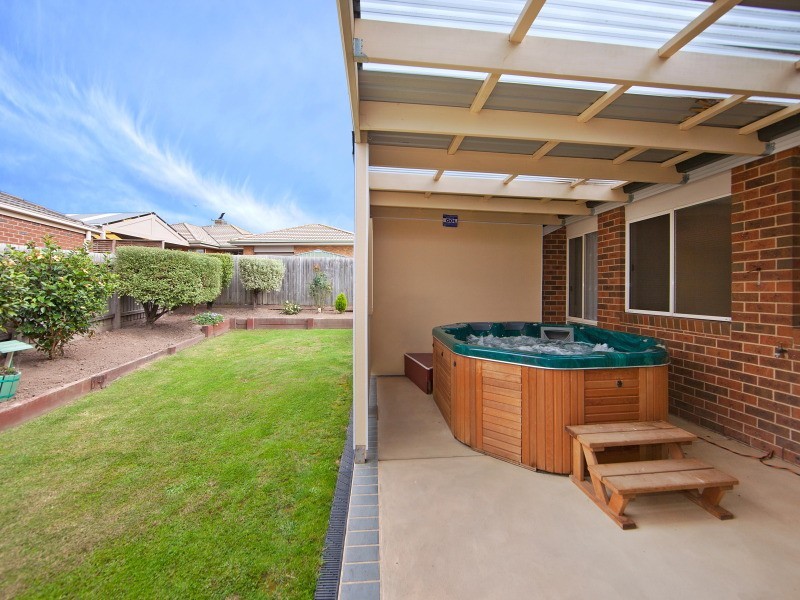 10 Pineview Court, Narre Warren South VIC 3805