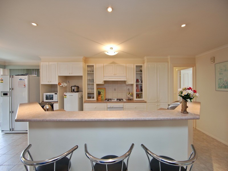 10 Pineview Court, Narre Warren South VIC 3805