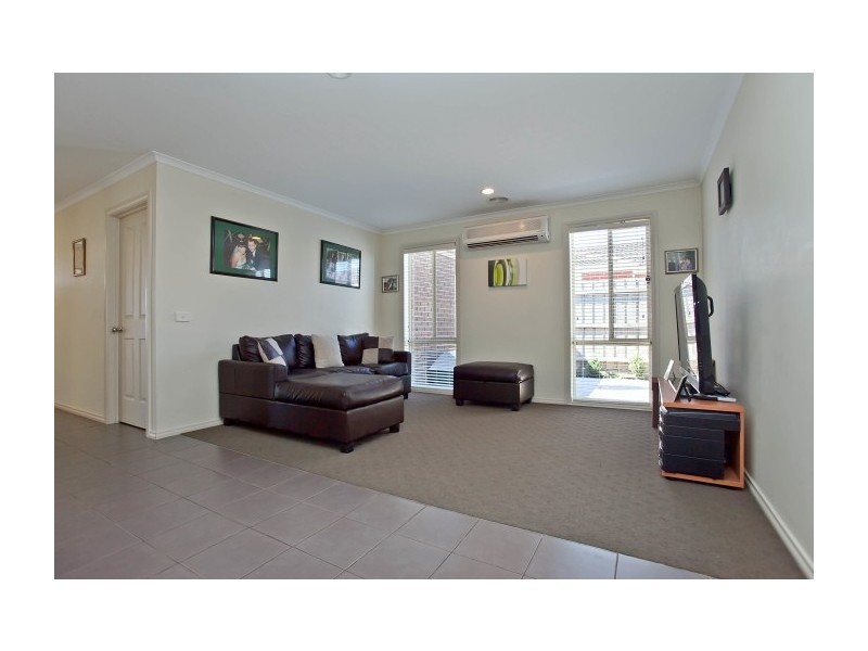 20 Vega Terrace, Cranbourne VIC 3977