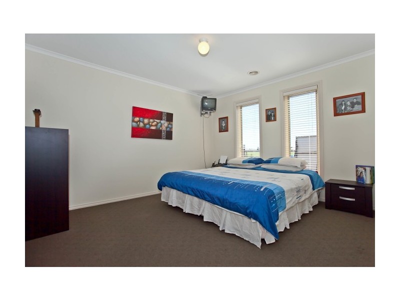 20 Vega Terrace, Cranbourne VIC 3977