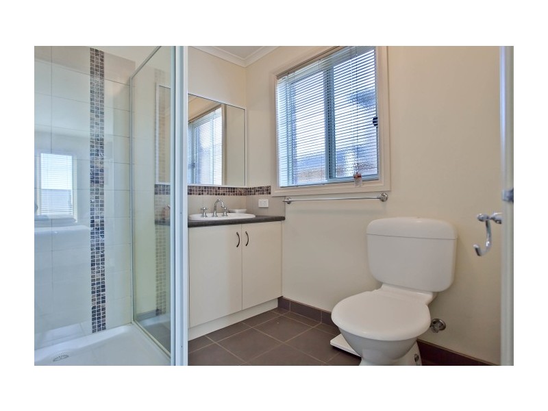 20 Vega Terrace, Cranbourne VIC 3977