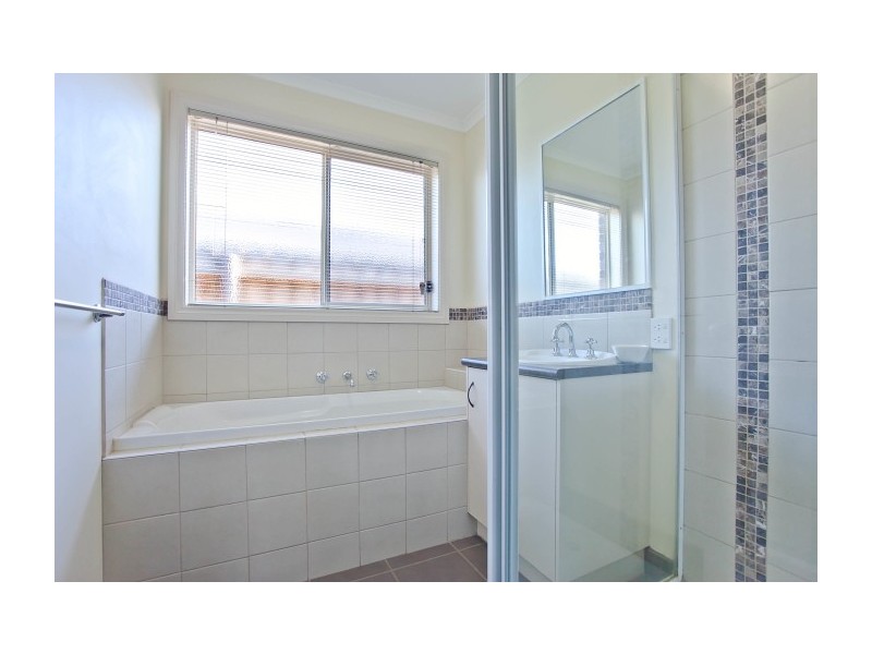 20 Vega Terrace, Cranbourne VIC 3977