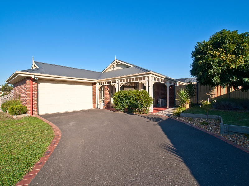 13 Wicklow Drive, Cranbourne VIC 3977
