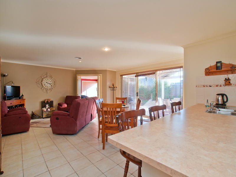 13 Wicklow Drive, Cranbourne VIC 3977